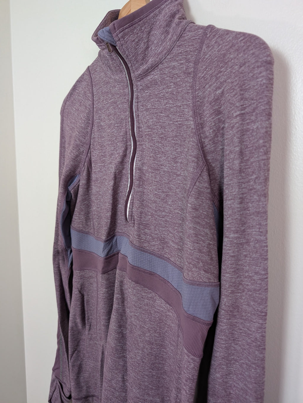 Lululemon pullover - 8