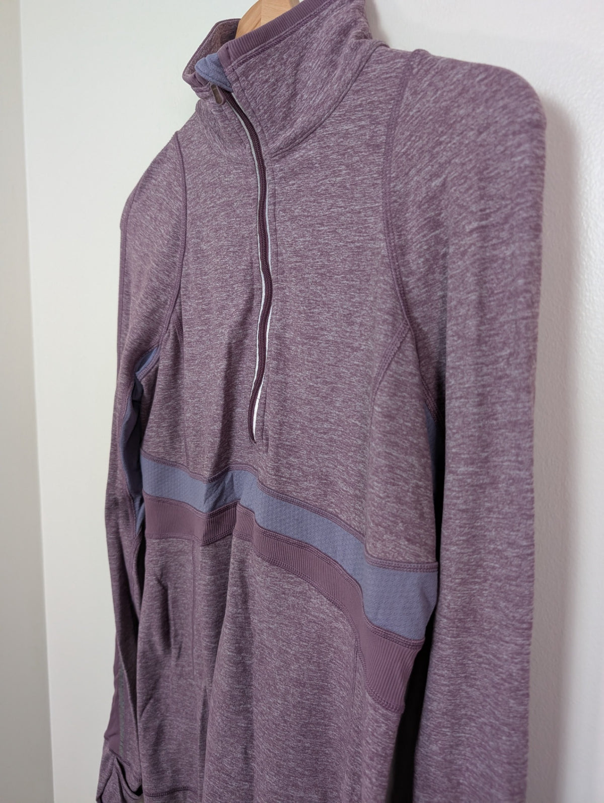 Lululemon pullover - 8