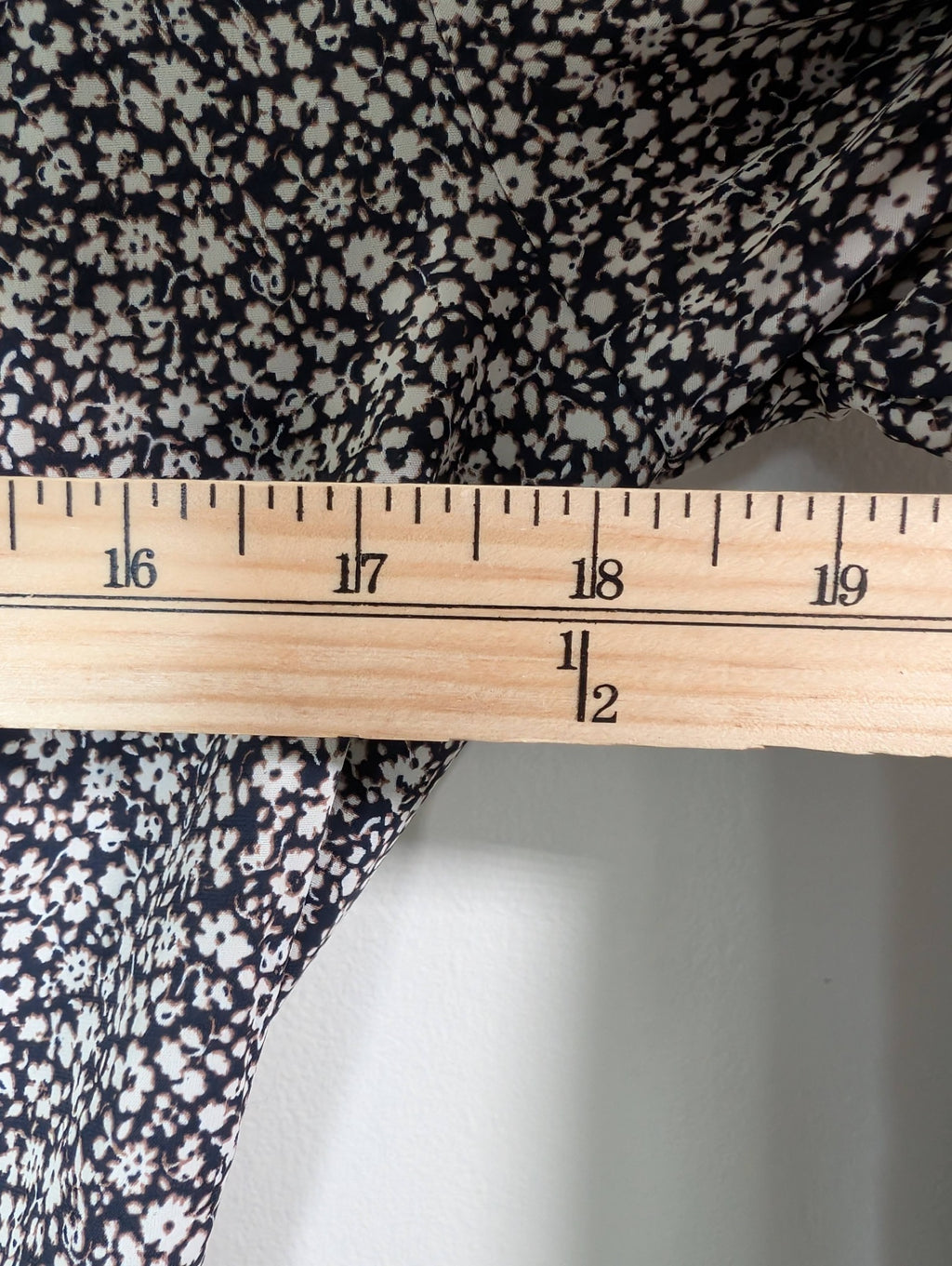 NWT Lulus dress - M