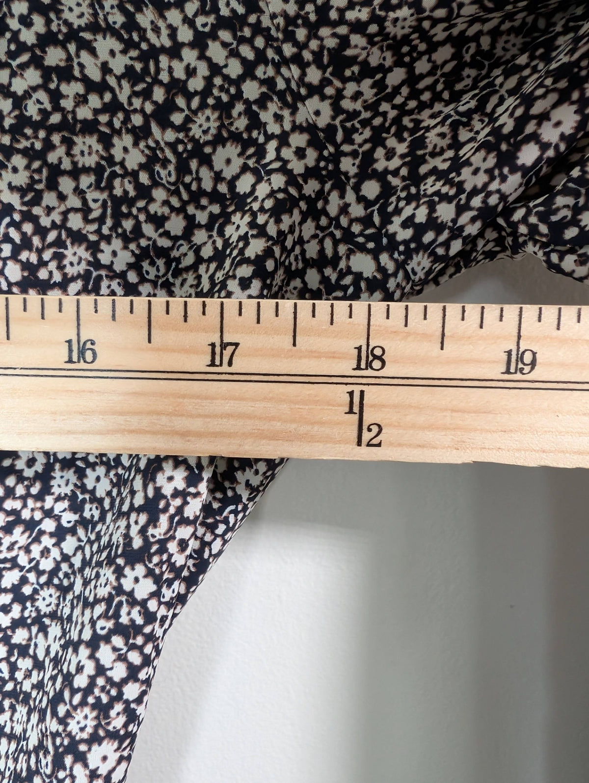 NWT Lulus dress - M