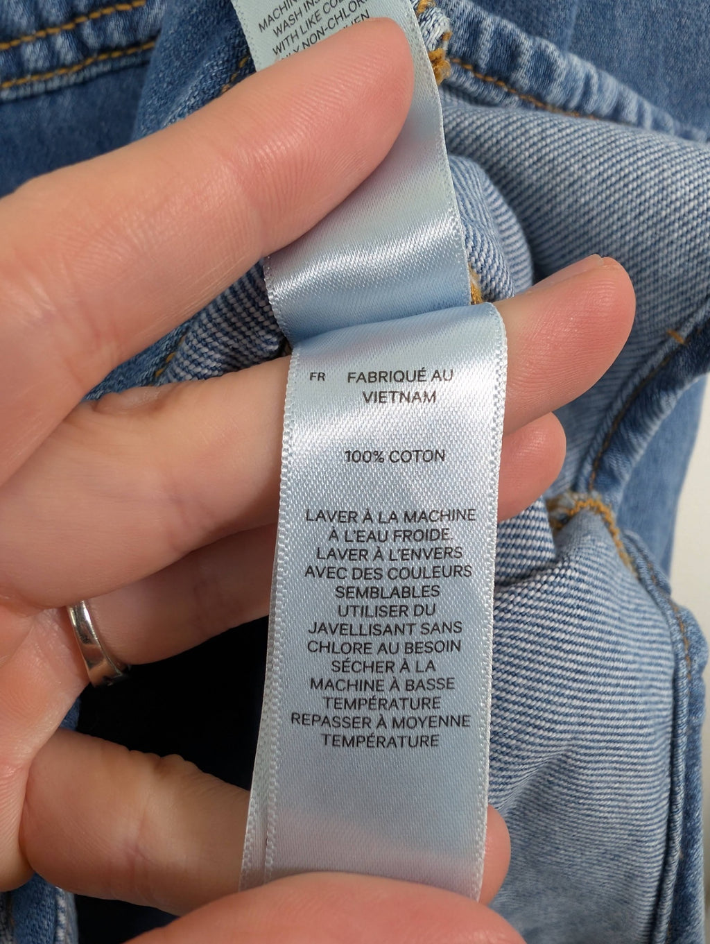 Joe Fresh denim button up - M