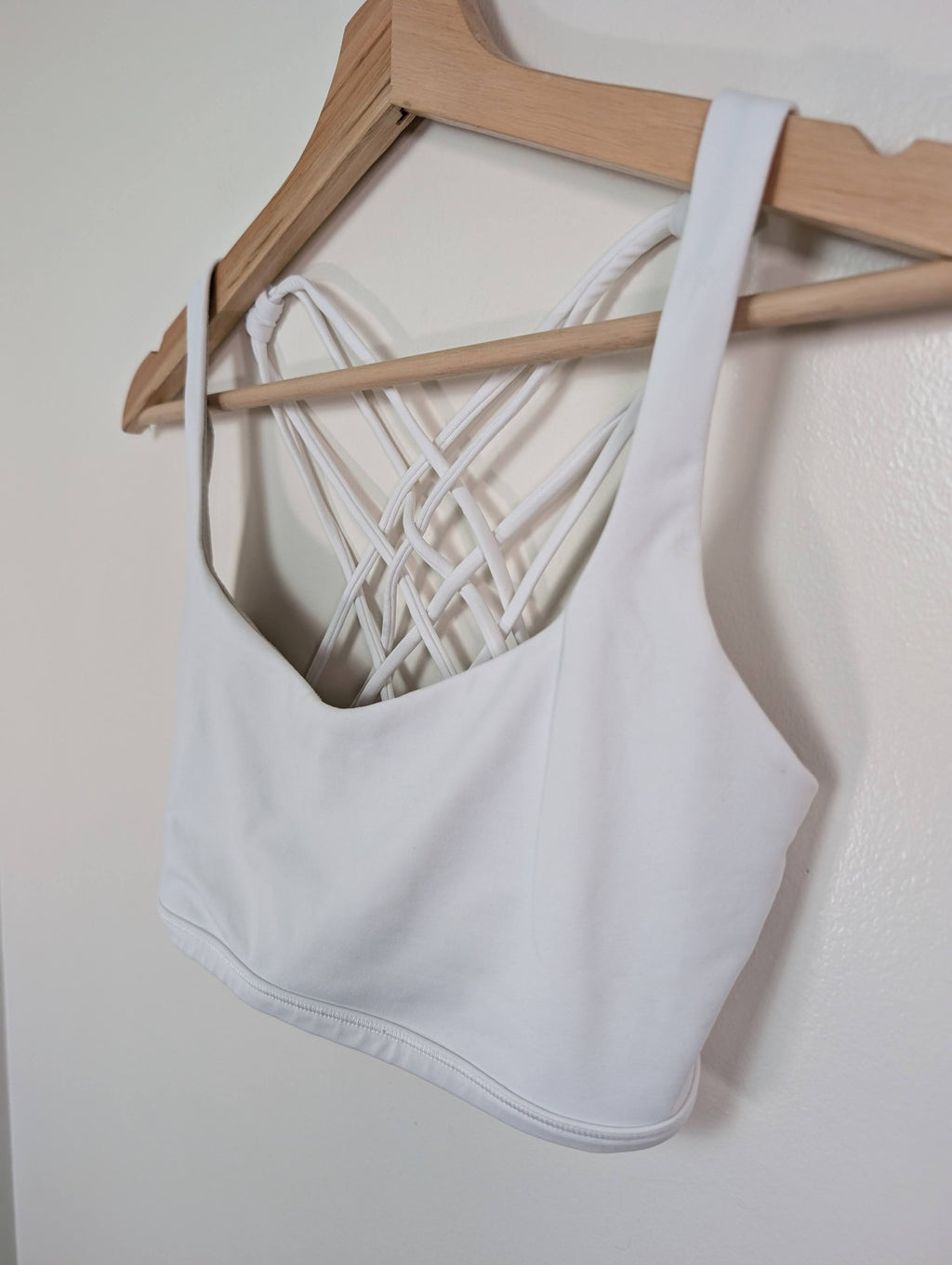 Lululemon free to be bra - 10
