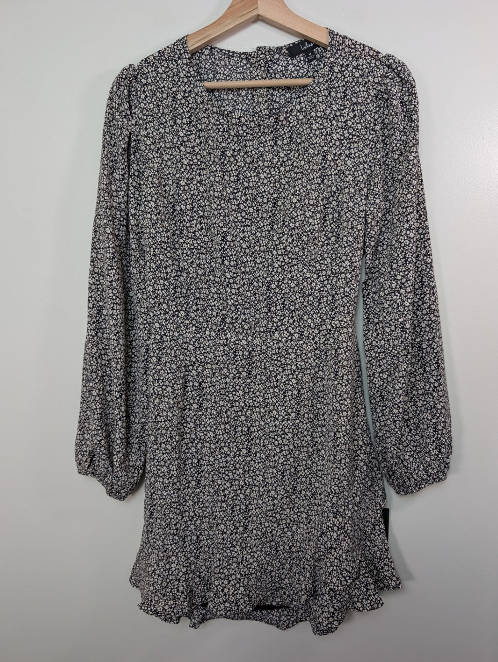 NWT Lulus dress - M