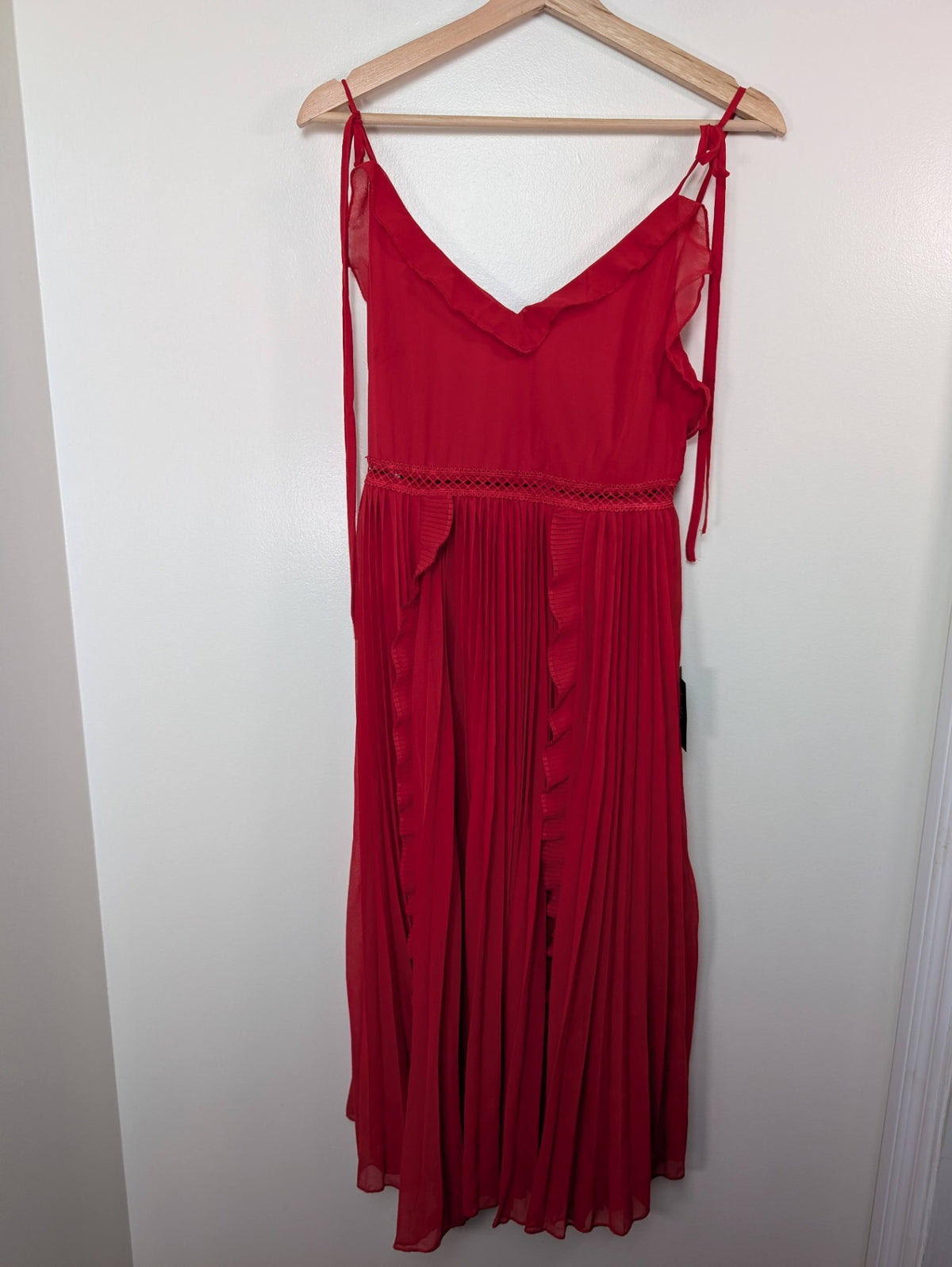 NWT Lulus red dress - S
