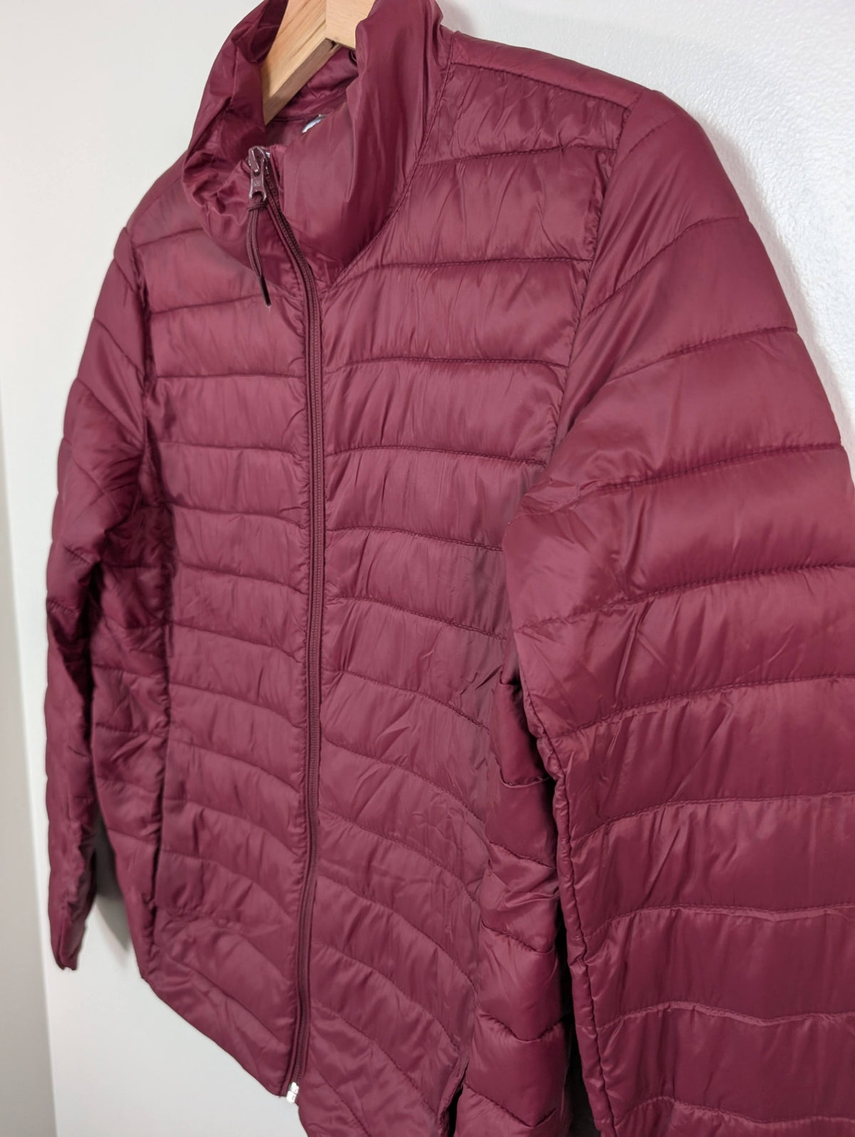 Old Navy burgundy puffer - S