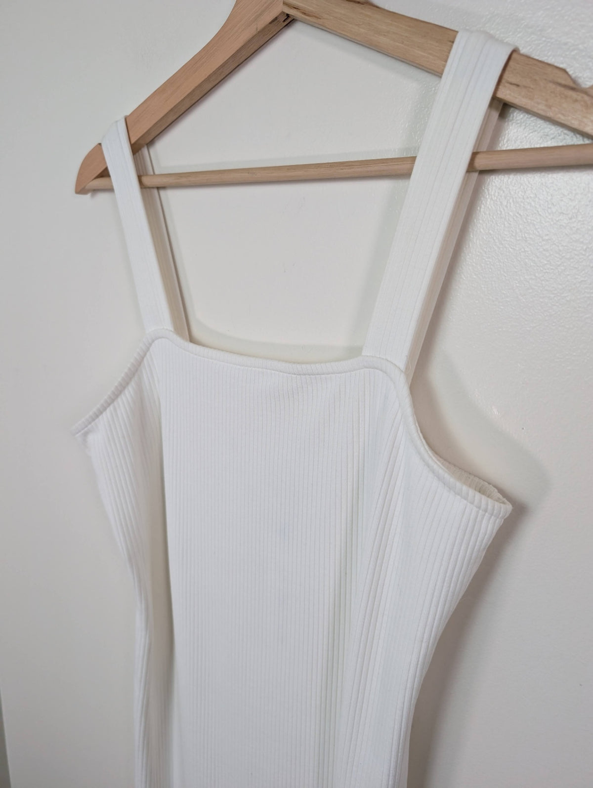 NWT The Drop white ribbed dress - S