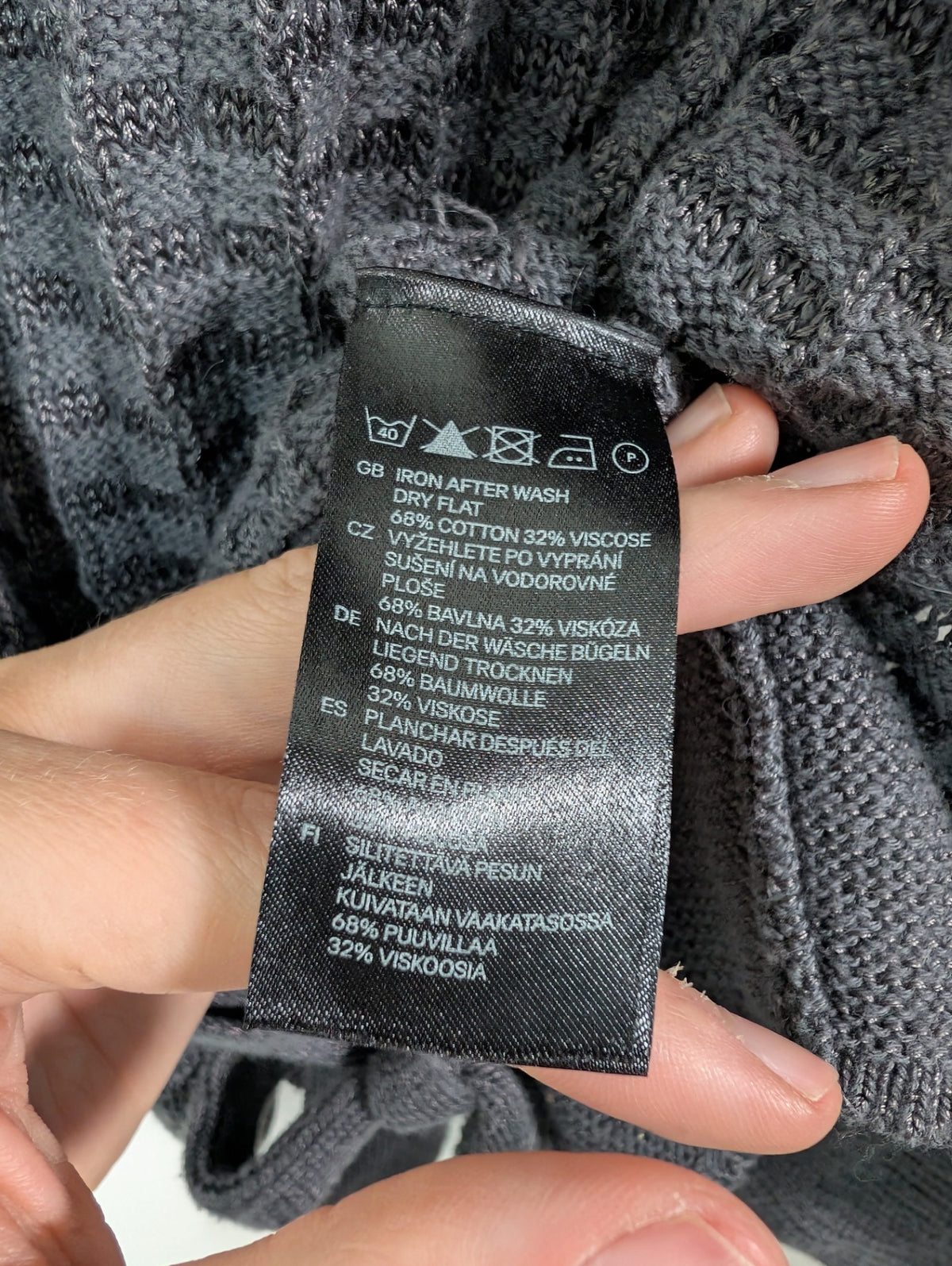 H&M grey belted cardigan - S