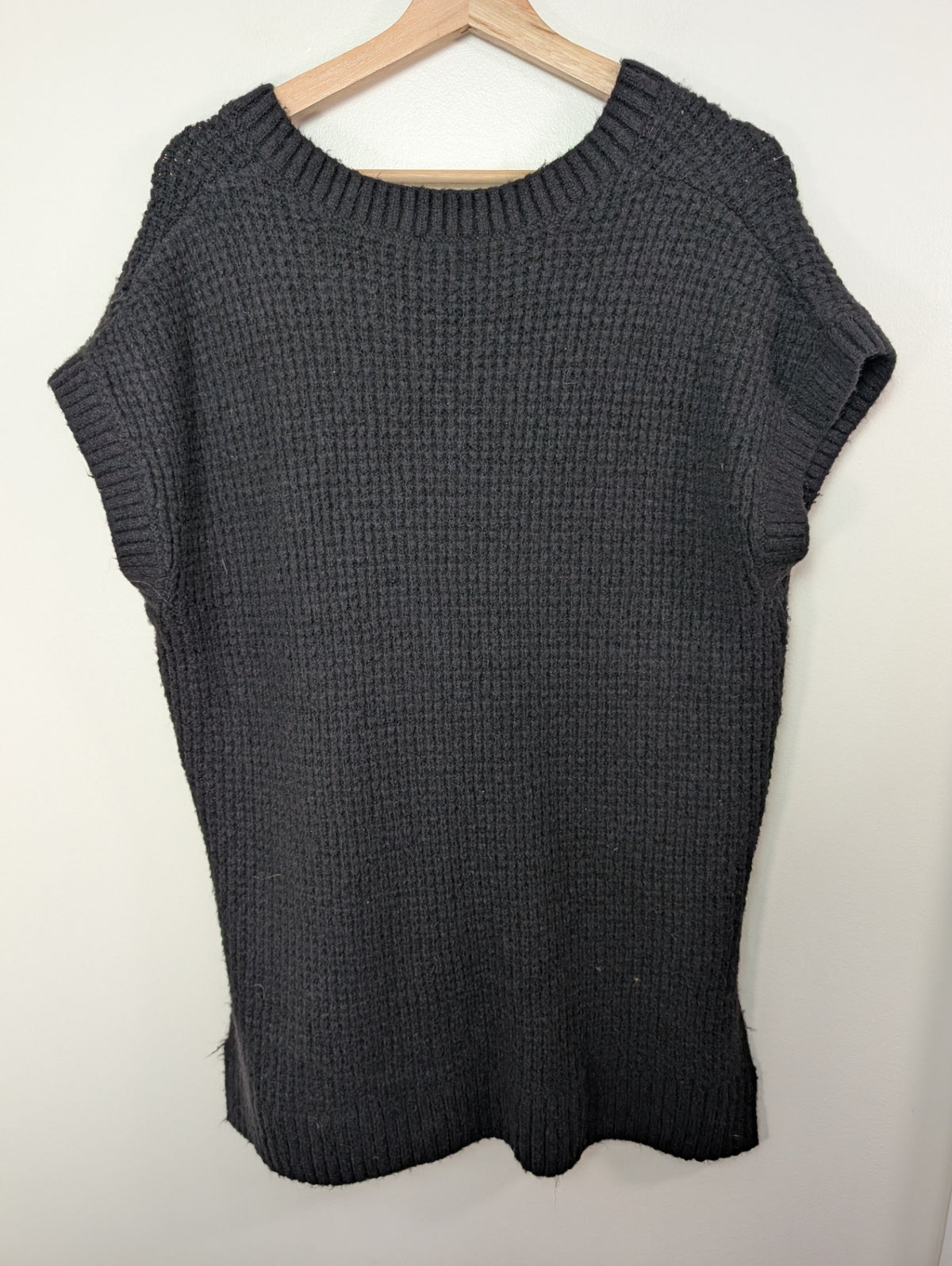 b.young knit blouse - M