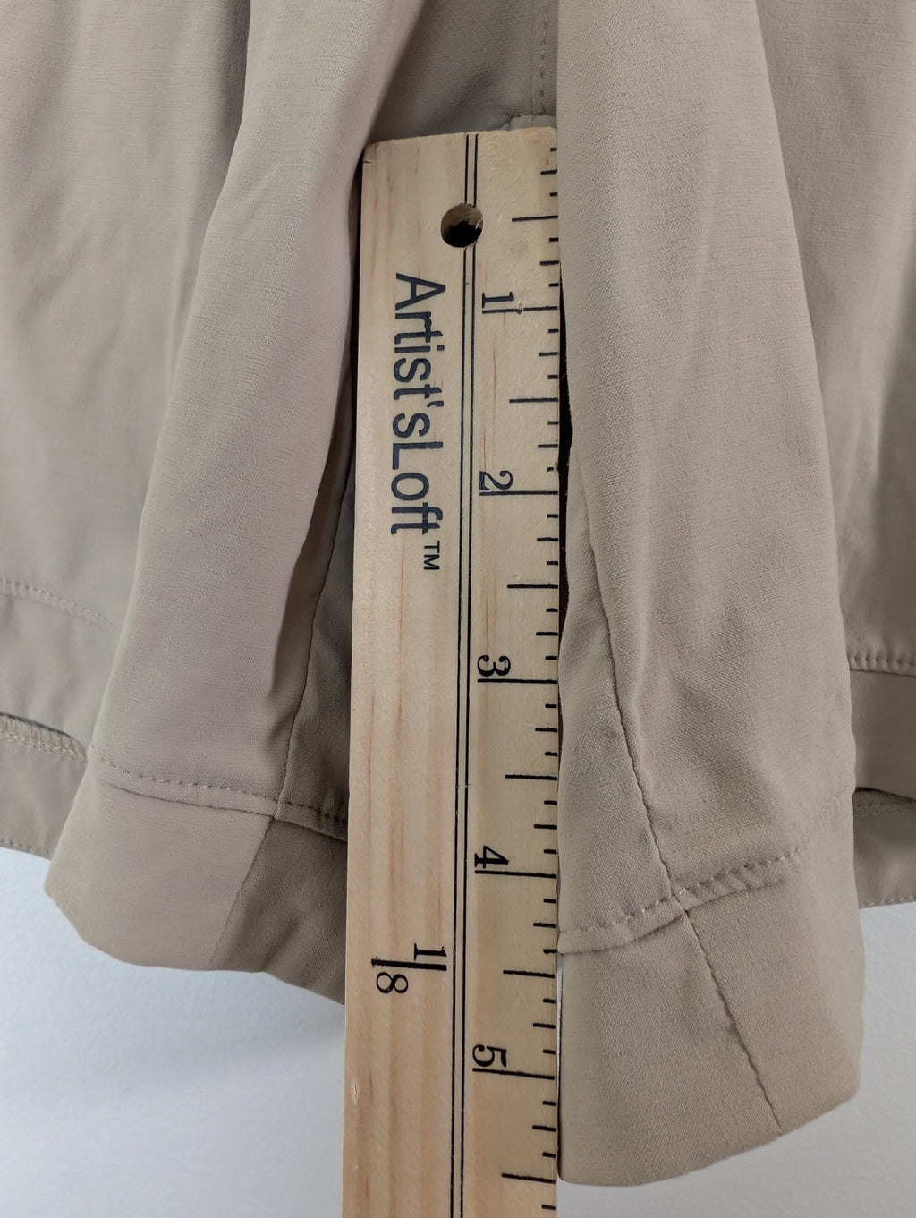 Tuff Athletics beige shorts - L
