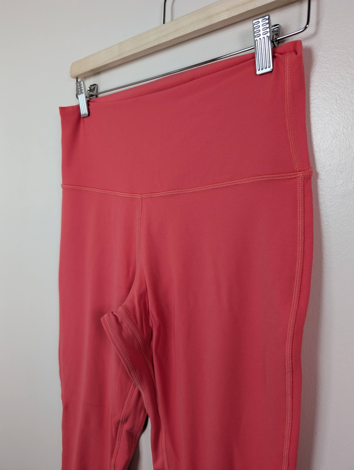 Lululemon coral leggings - 10