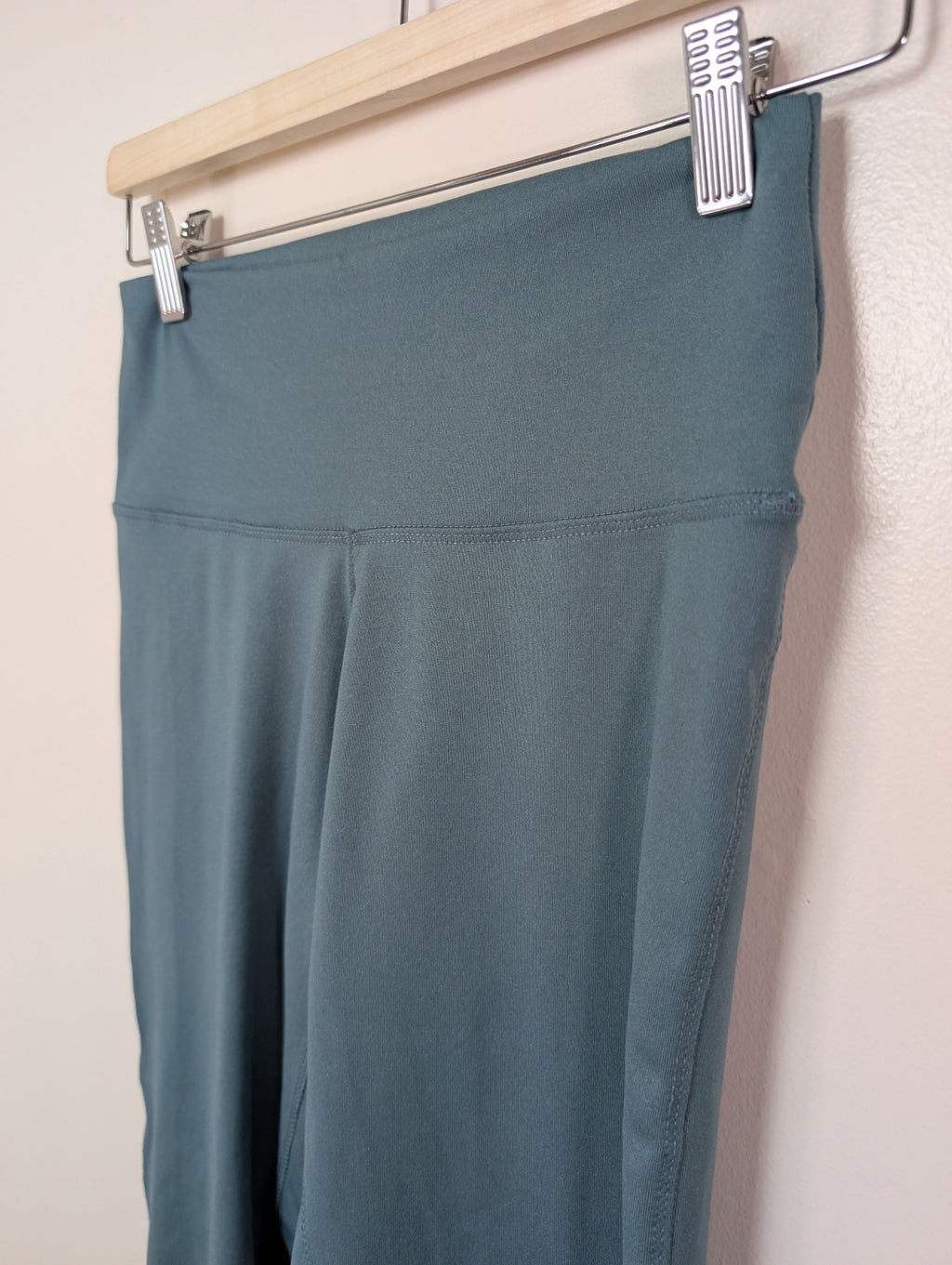 Silver Icing blue leggings - M