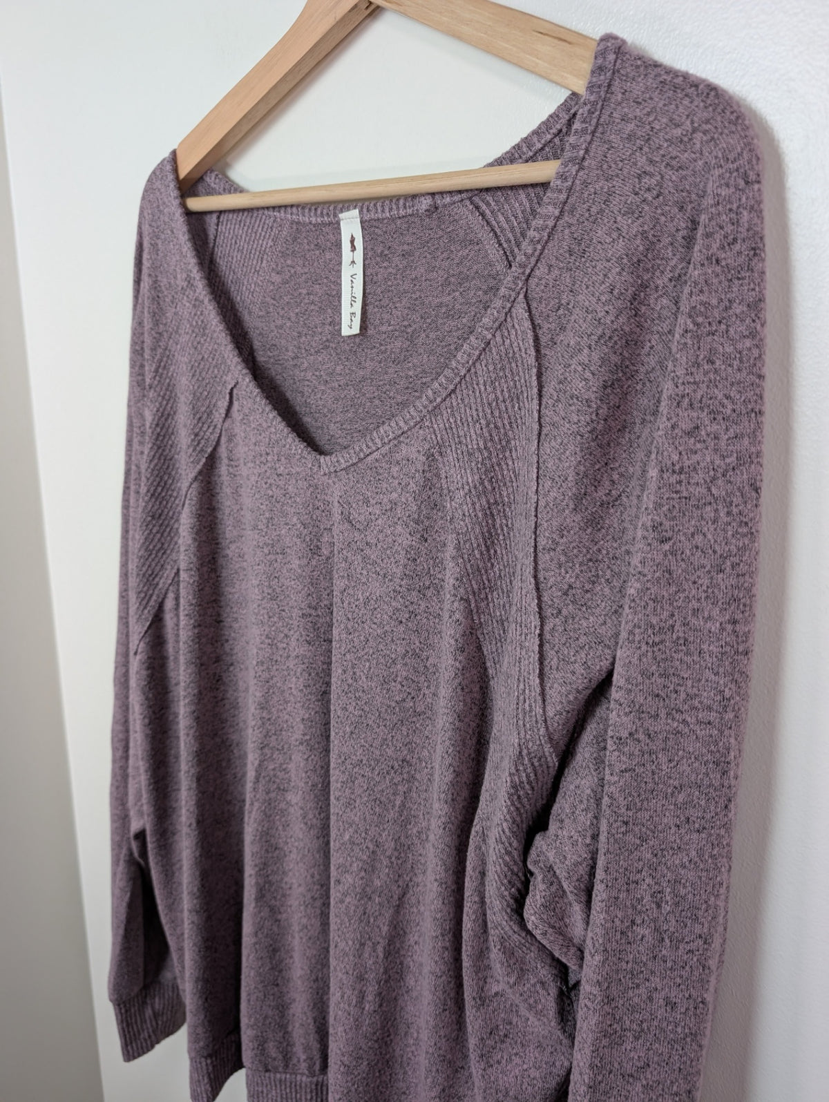 Vanilla Bay purple sweater - M