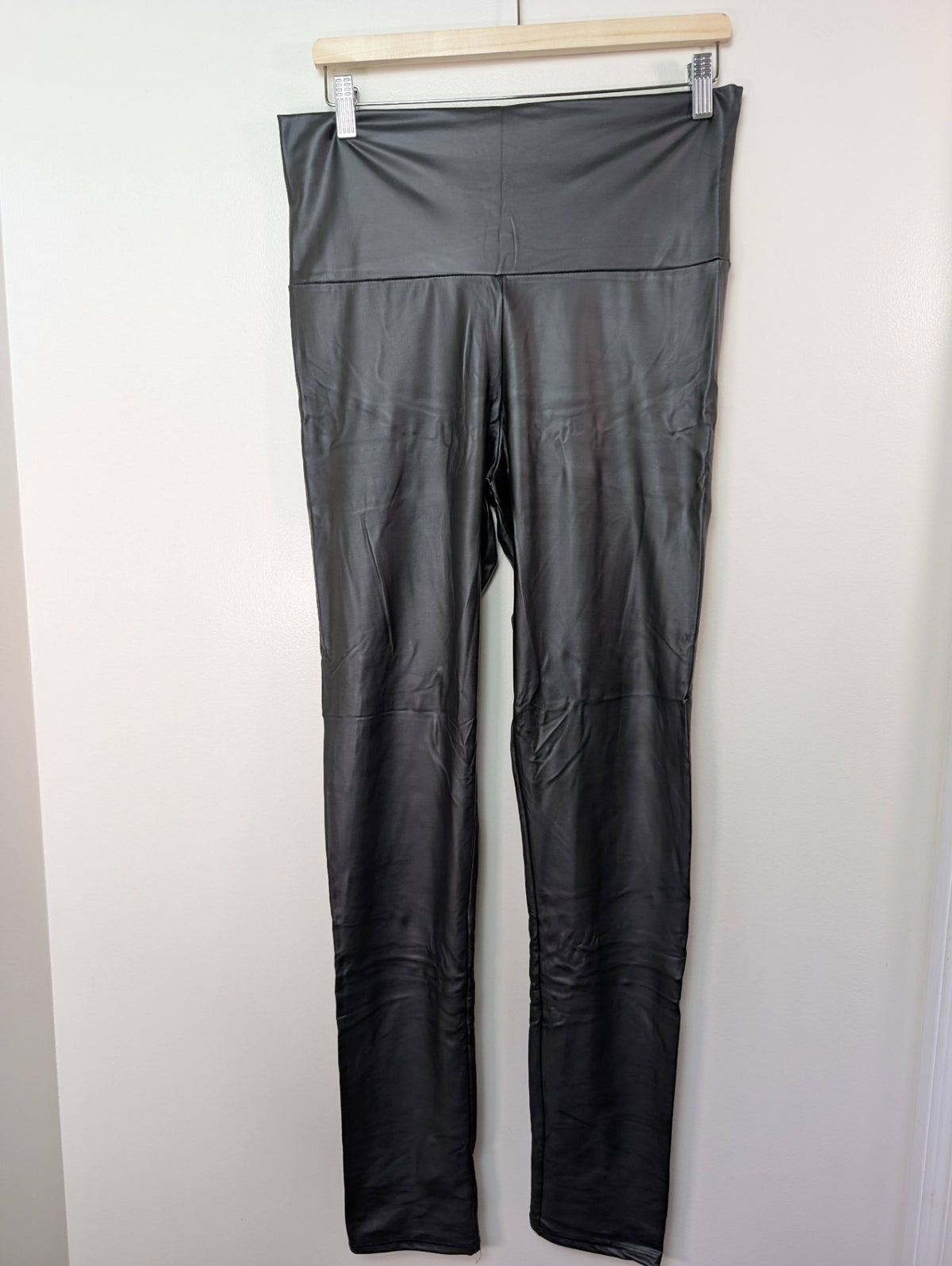 NWT Silver Icing pleather leggings - XL