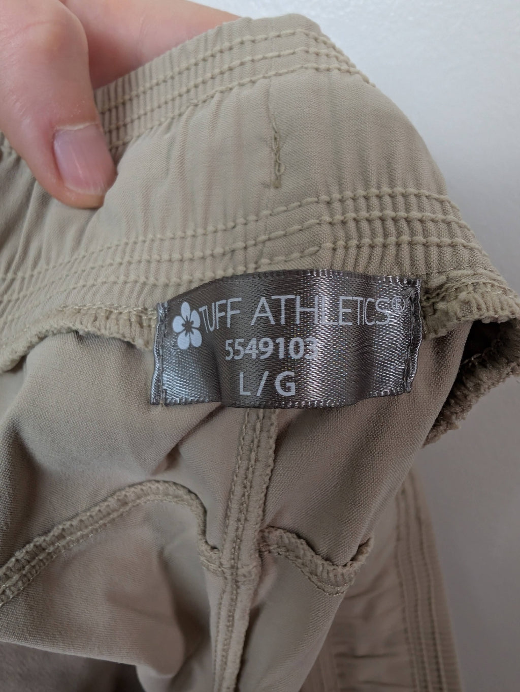 Tuff Athletics beige shorts - L