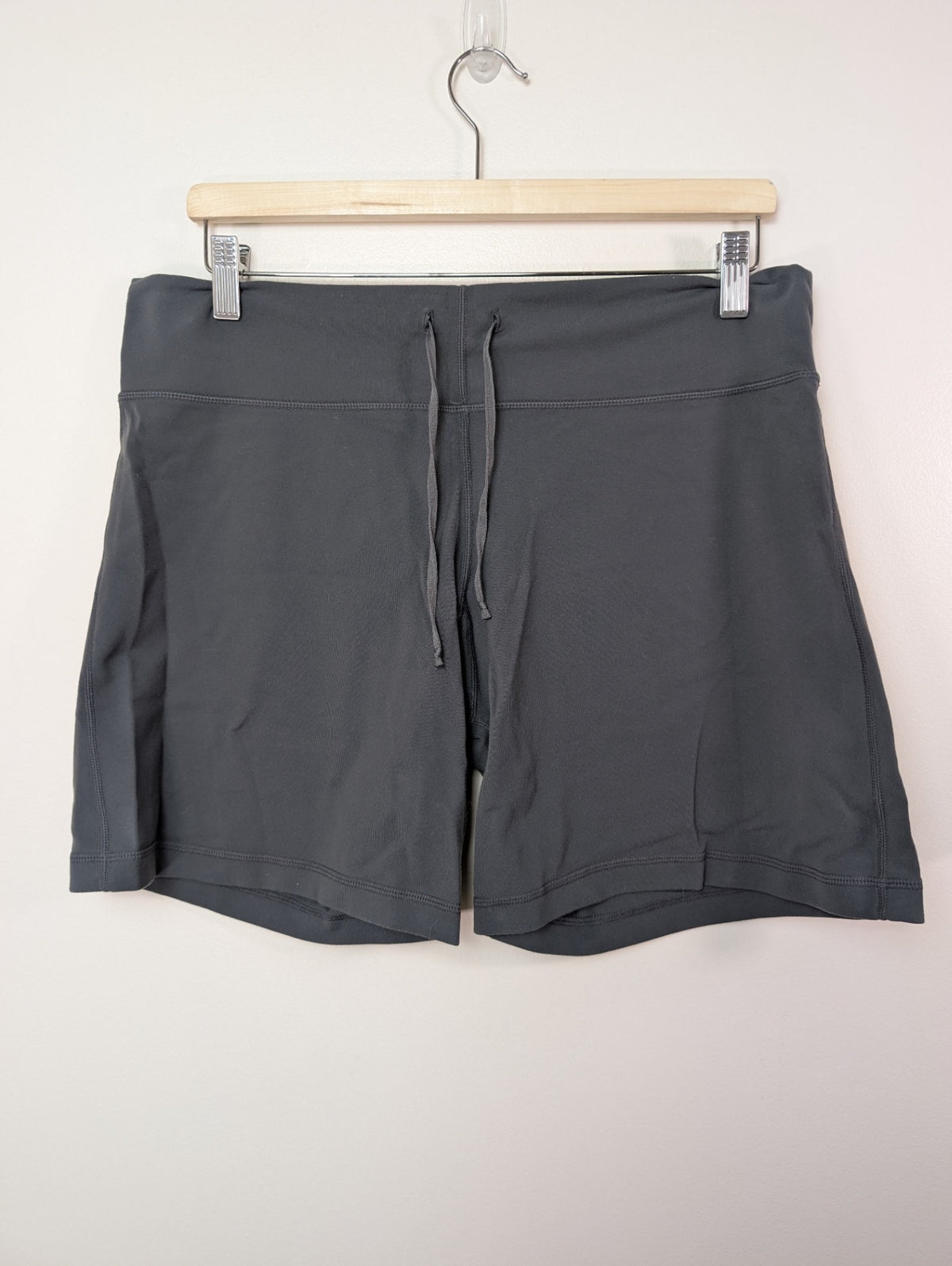 Lululemon black shorts - Appears M