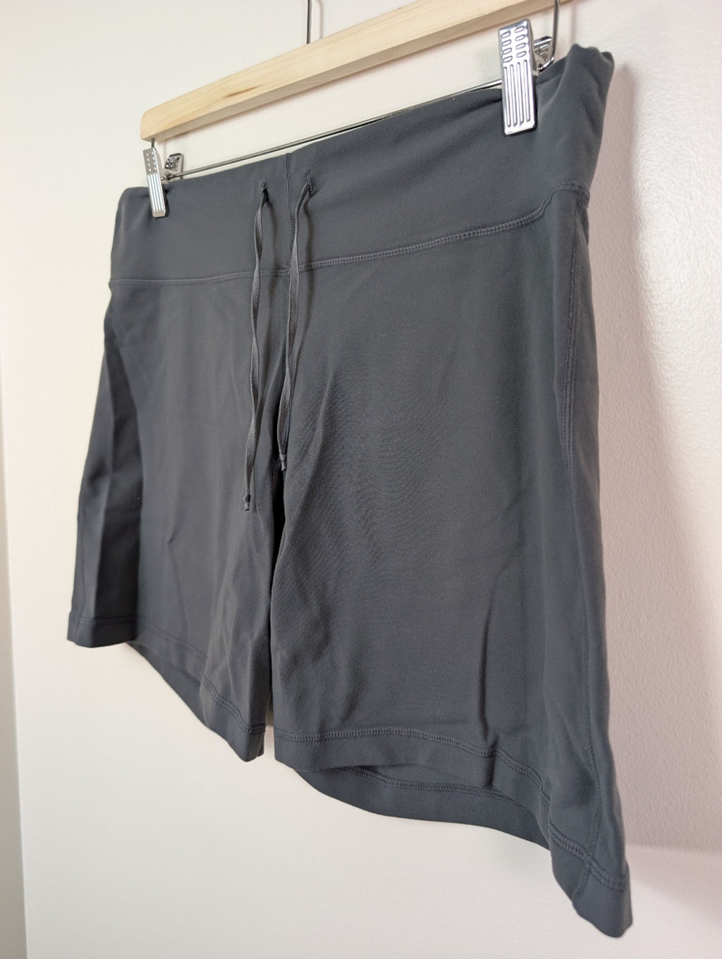 Lululemon black shorts - Appears M
