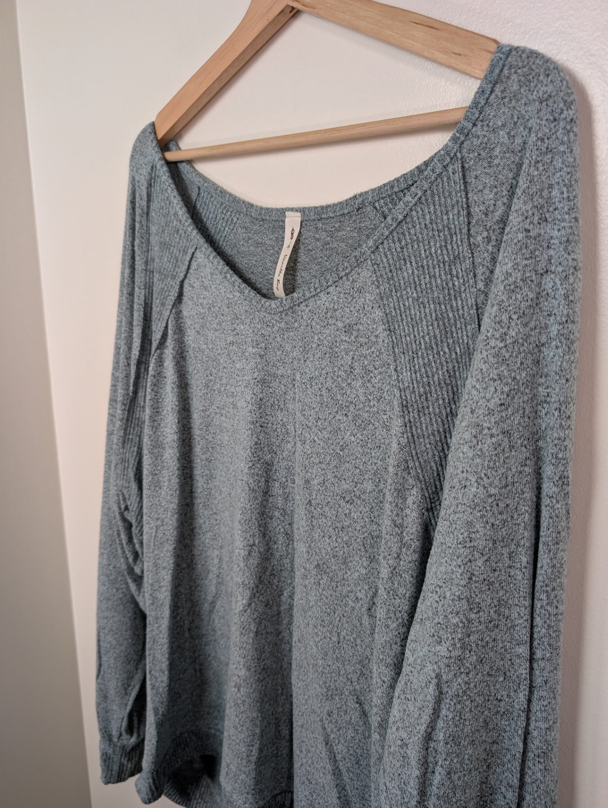 Vanilla Bay blue sweater- M