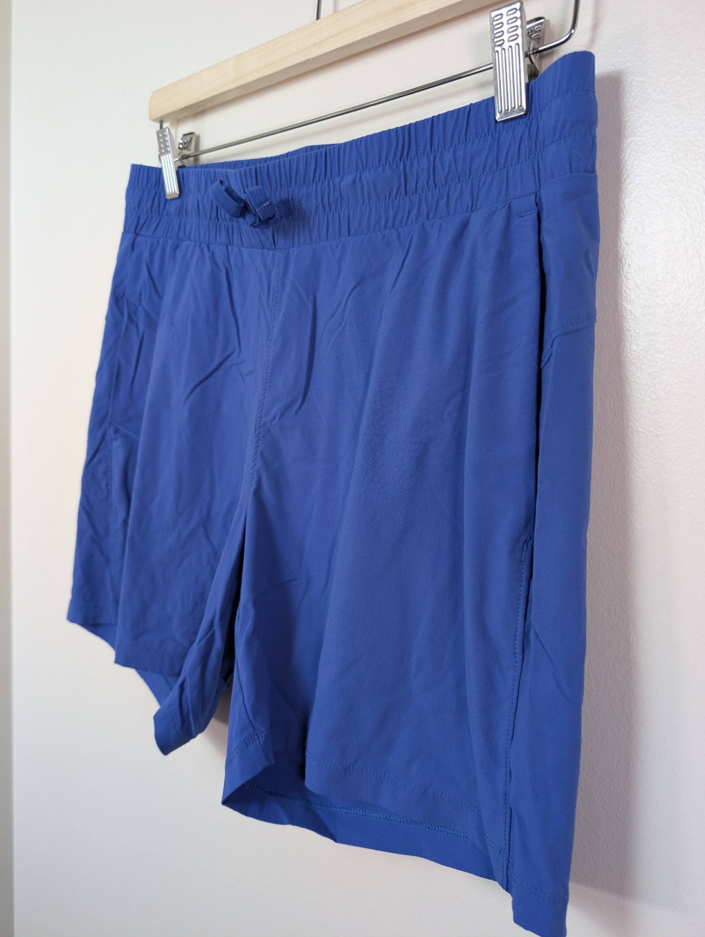 Tuff Athletics blue shorts - M