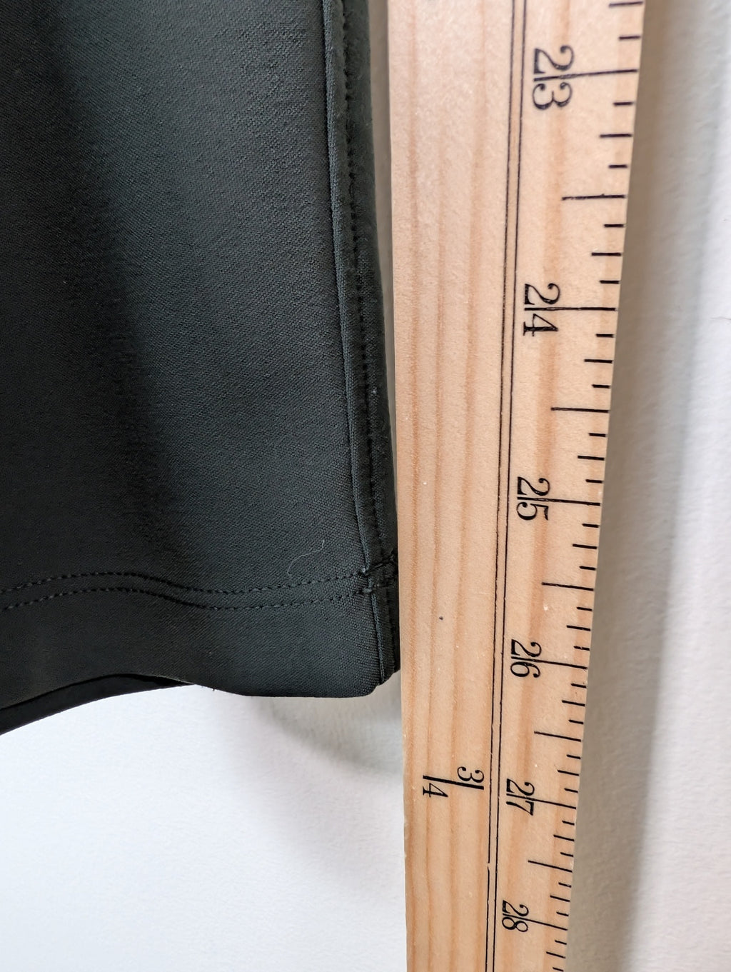 Lululemon green on the fly pant - 6