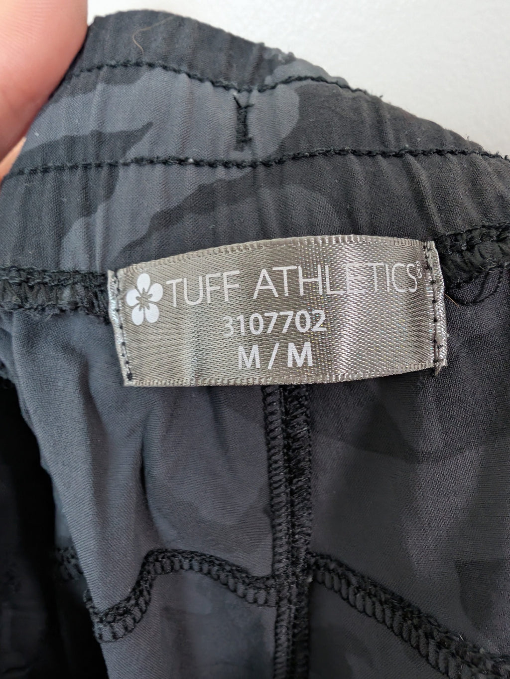 Tuff Athletics camo shorts - M