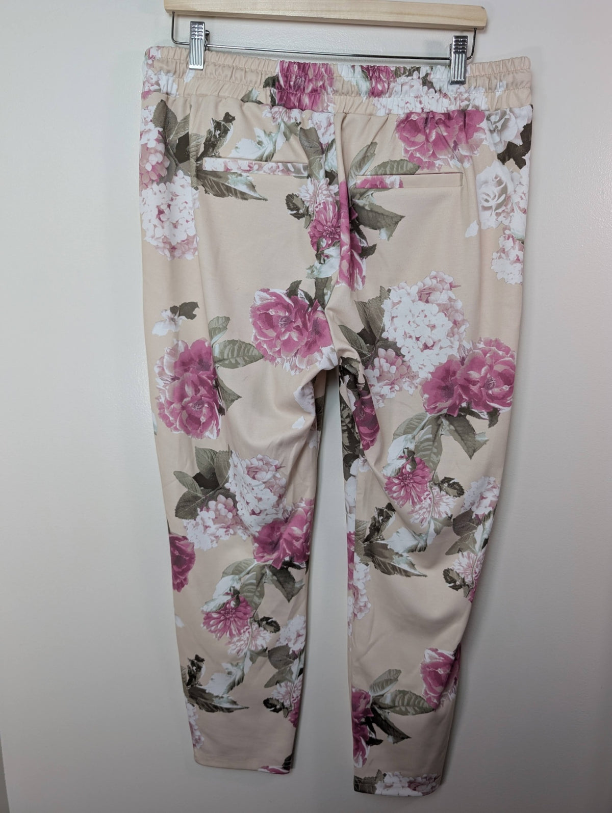 b.young floral pants- L