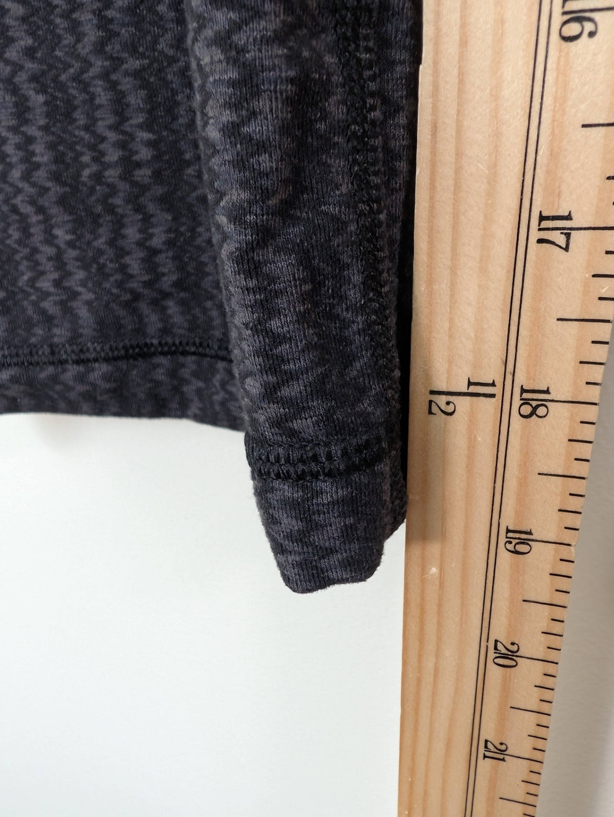 Lululemon gather and crow crop - Appears S