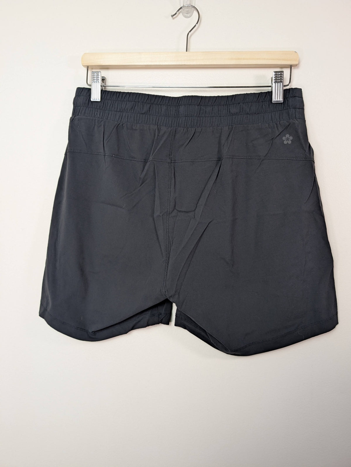 Tuff Athletics black shorts - M