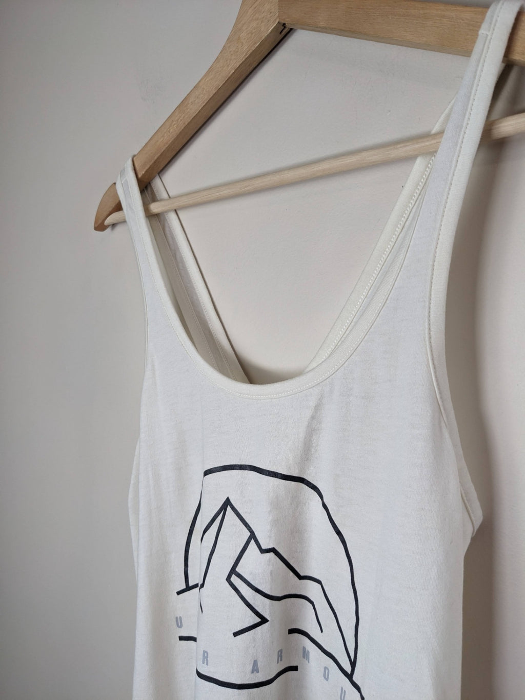 Under Armour White Mountain Tank Top - S
