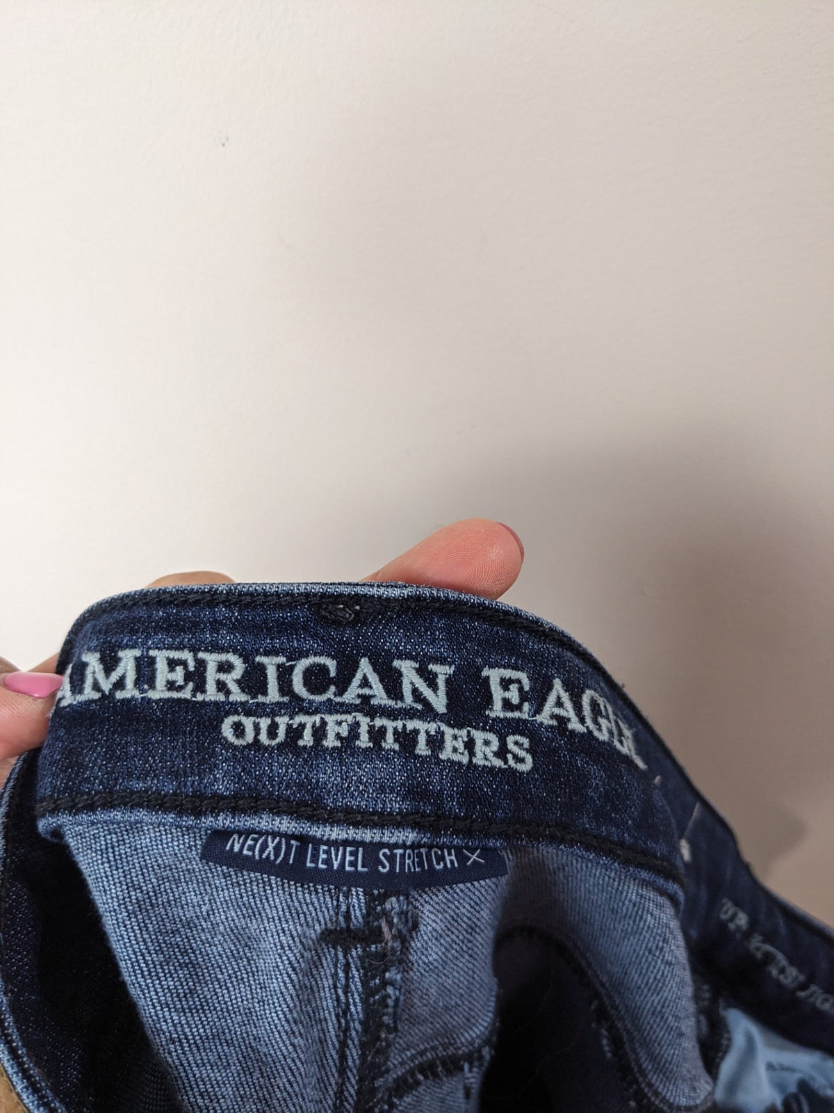 American Eagle Dark Wash Jeans - sz 6