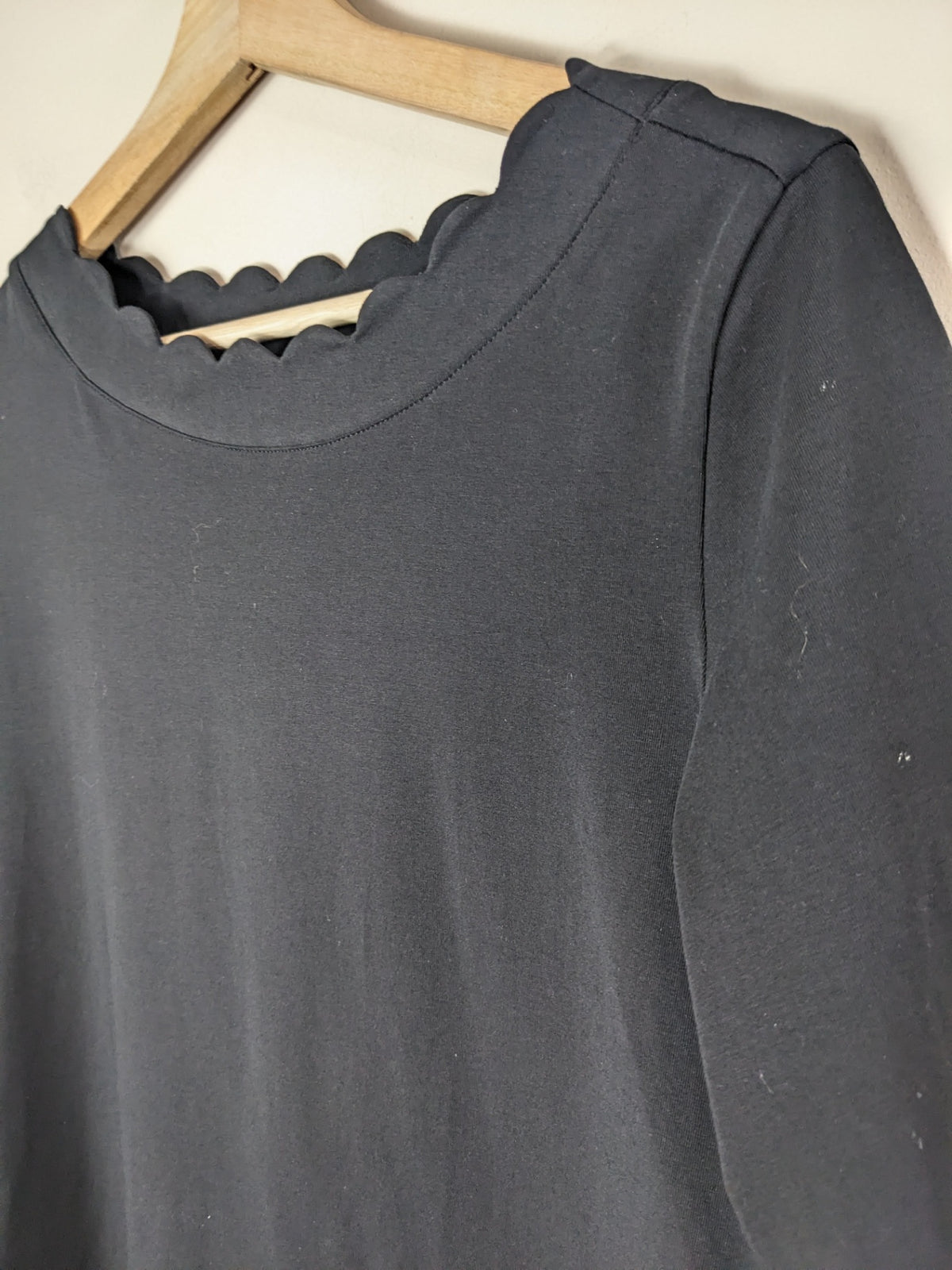 Anne Klein Black Scallop Shirt - M