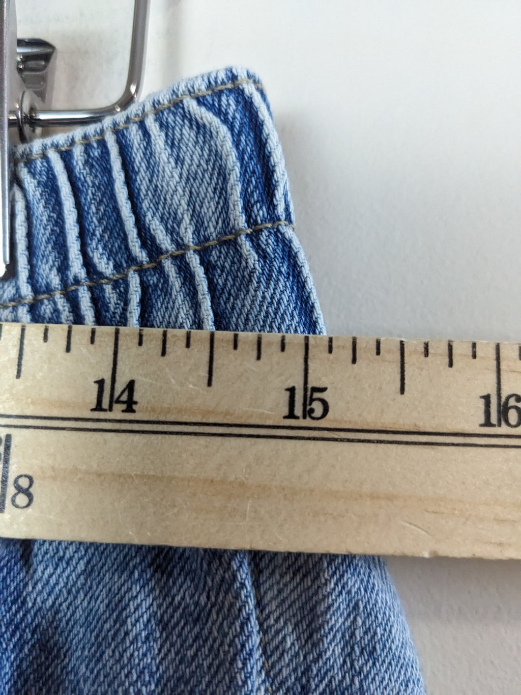 GAP Elastic Waist Jeans - M