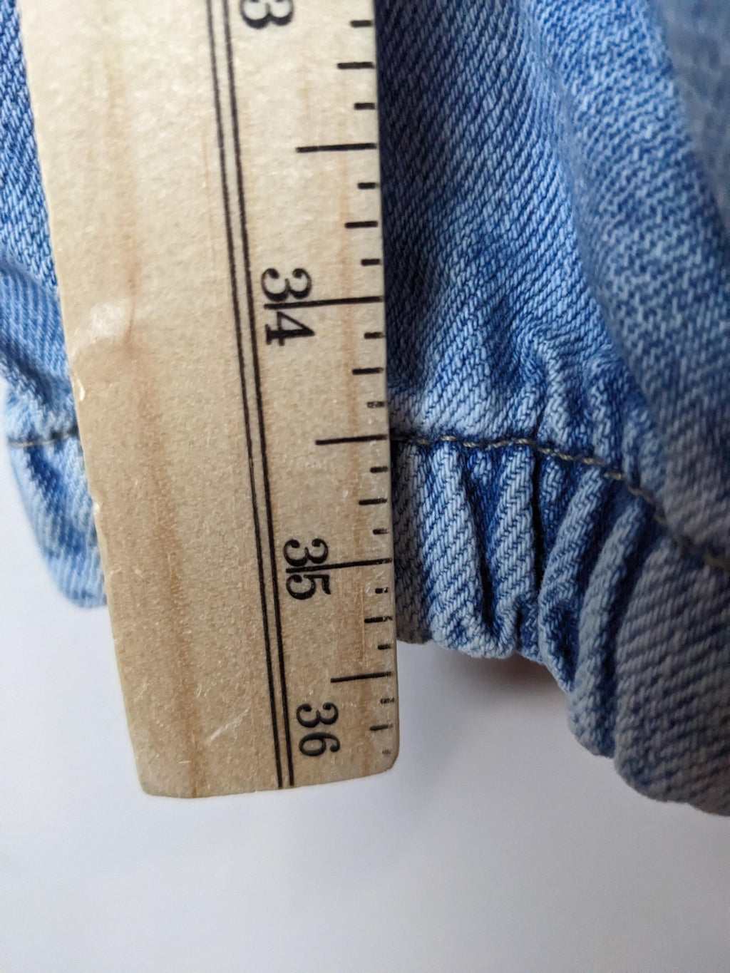 GAP Elastic Waist Jeans - M