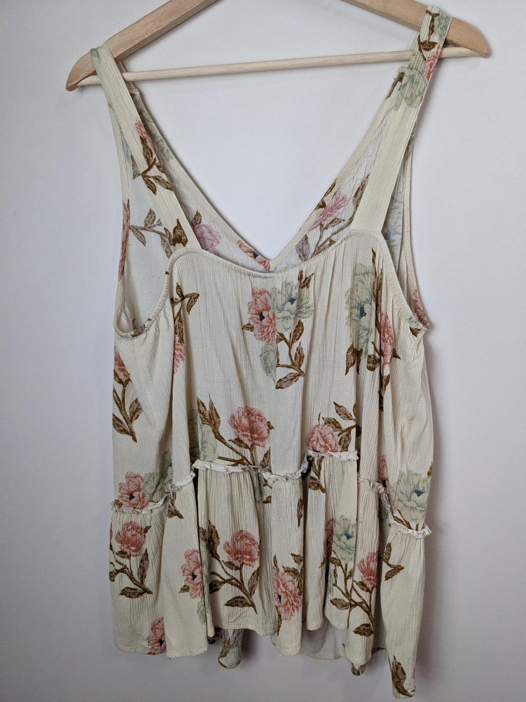 American Eagle Floral Tank Top - L