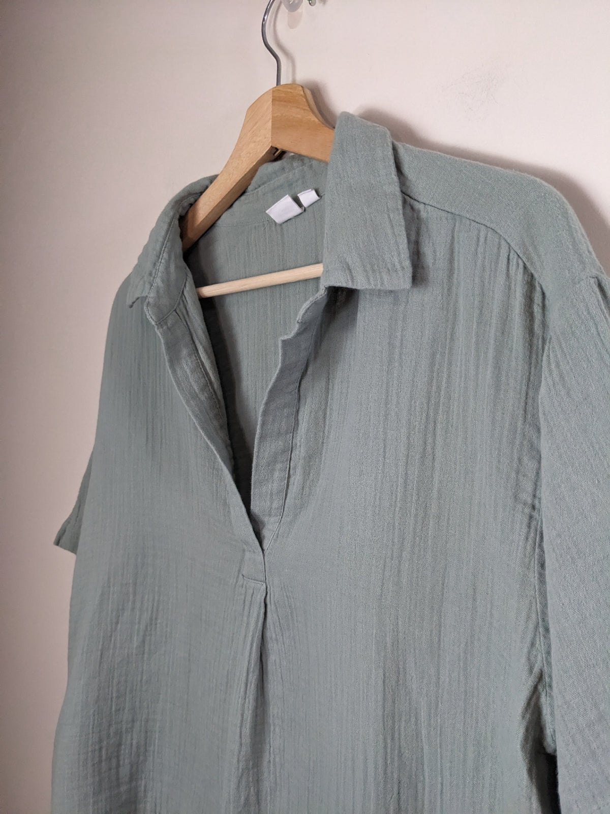 GAP Sage Blouse - M