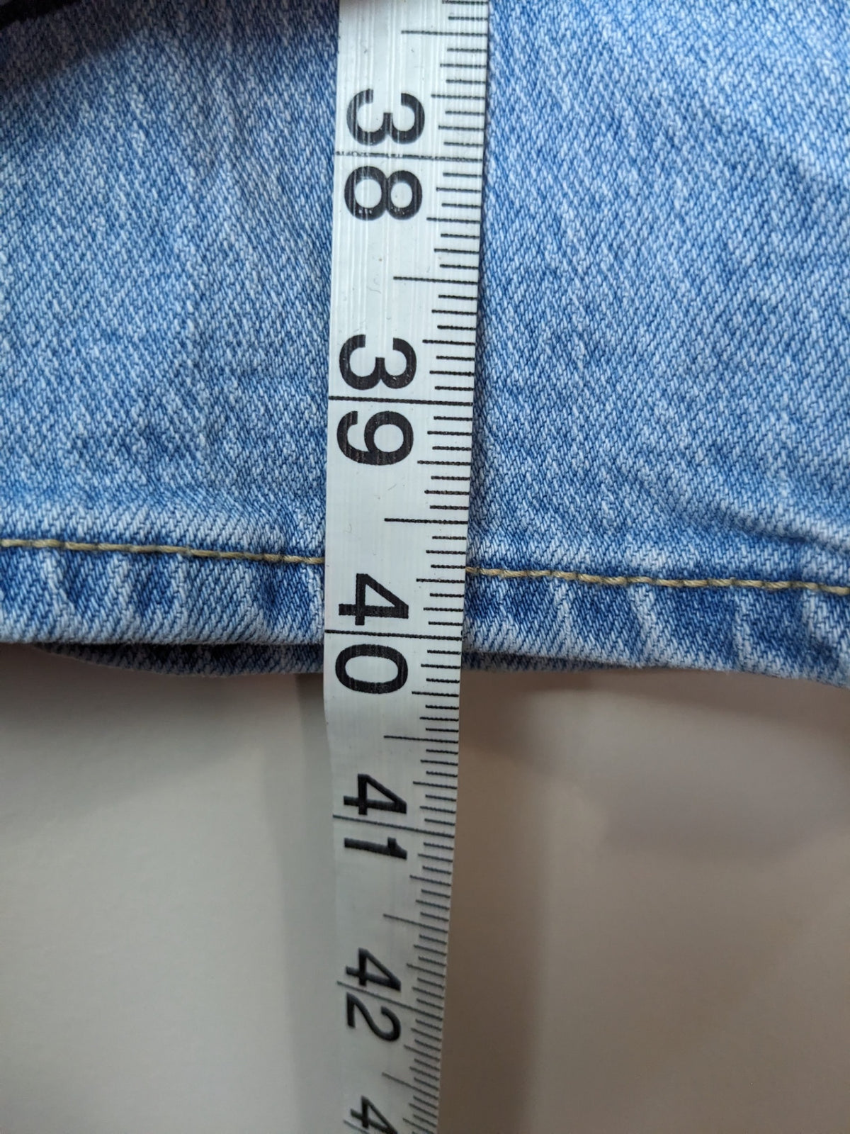 Old Navy Light Wash Boyfriend Jeans - 10