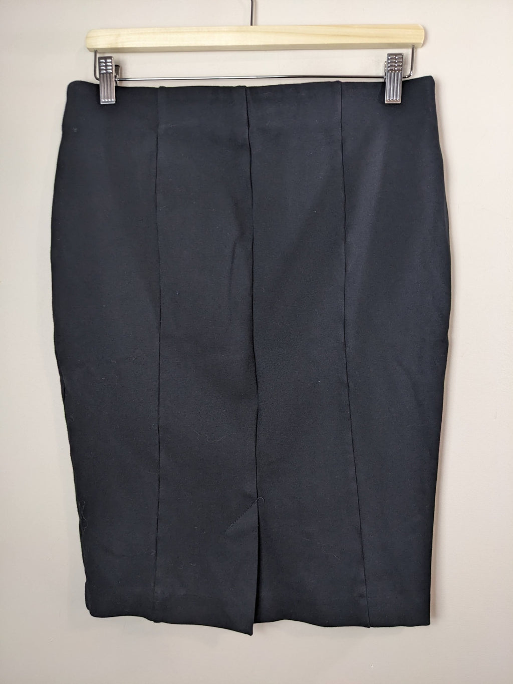 LE CHATEAU Black Skirt - 10