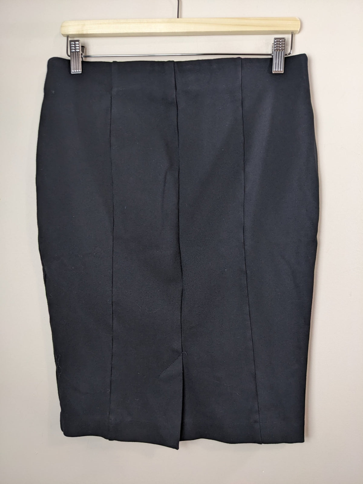 LE CHATEAU Black Skirt - 10