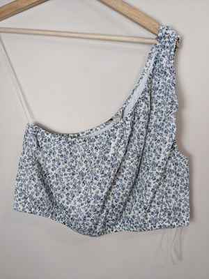 NWT AMERICAN EAGLE Floral One Shoulder Crop Blouse -  L