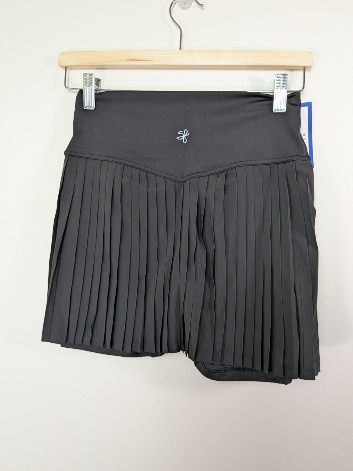 NWT Sweetflexx pleated skirt - M