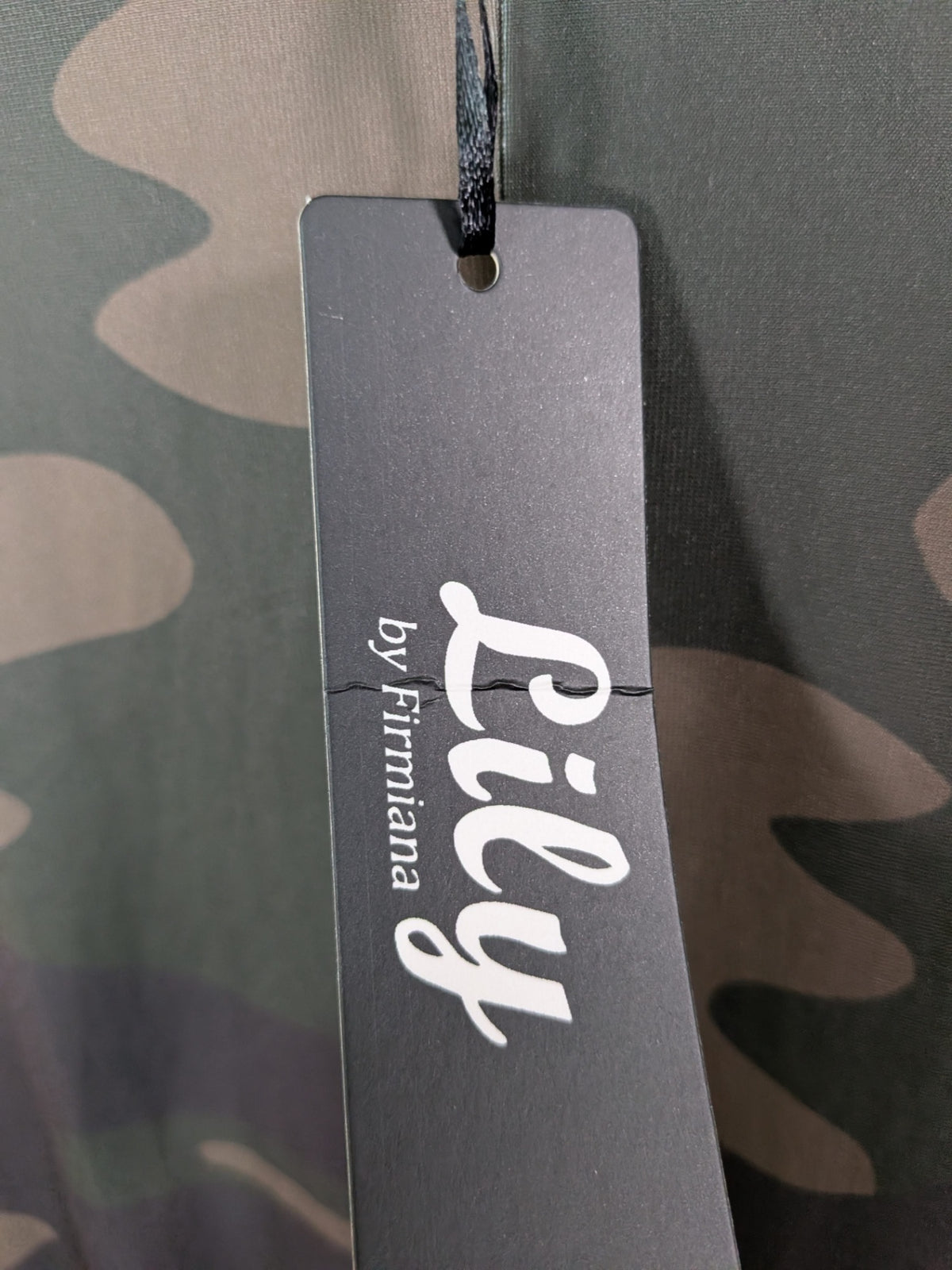 NWT Lily camo jumpsuit - Appears L