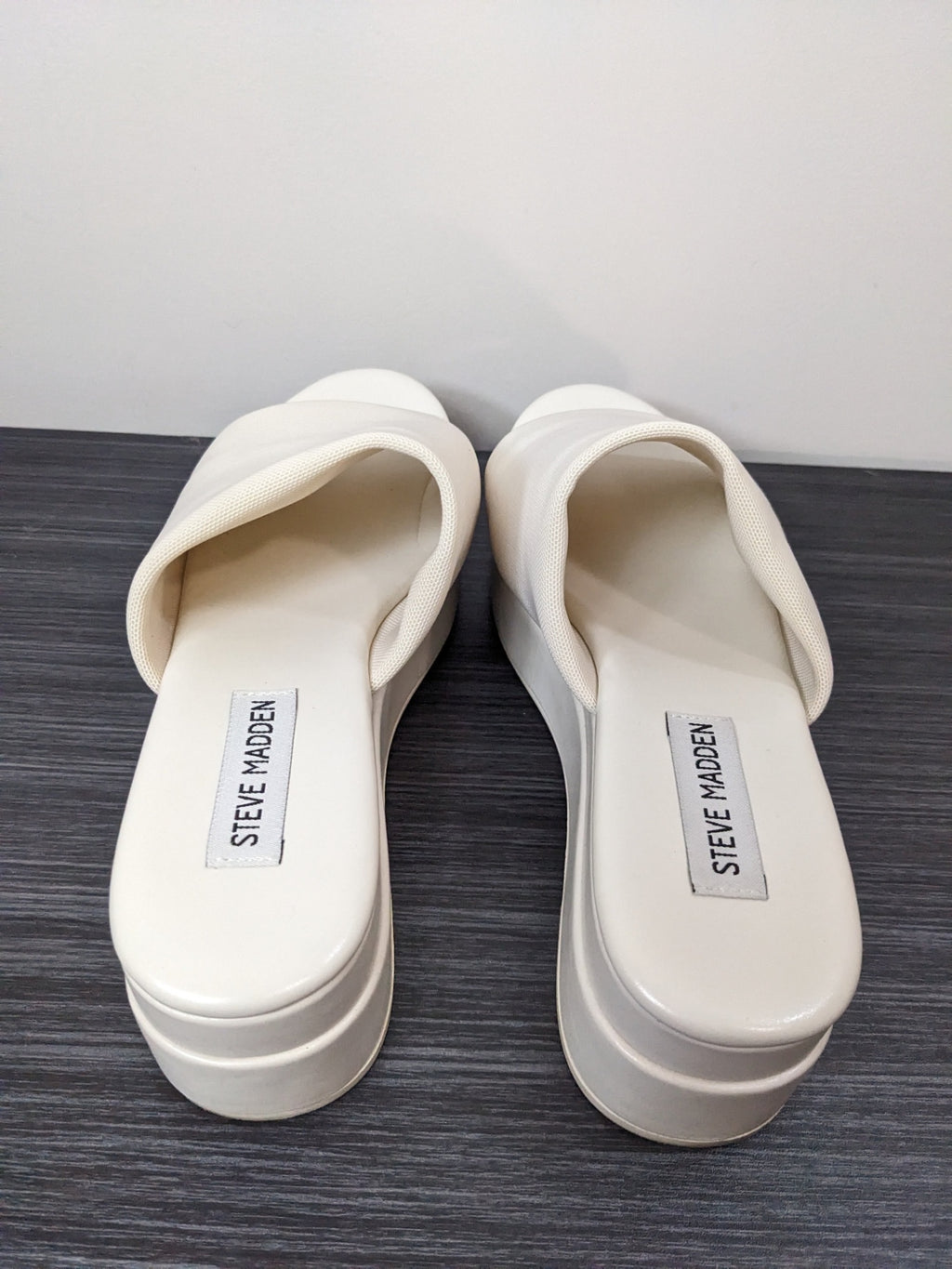 Steve Madden White Platform Sandals - sz 8