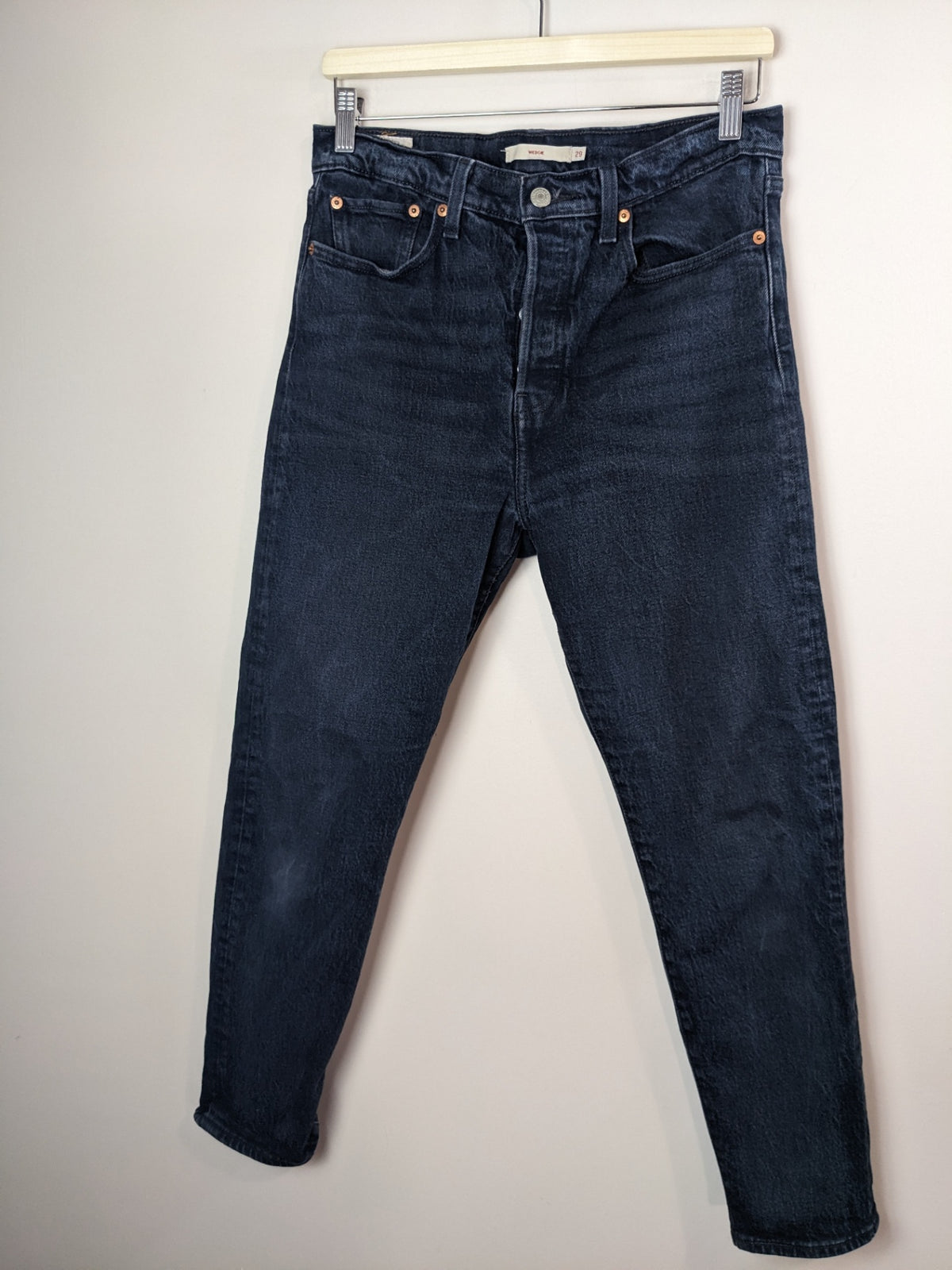Levi's Black Wedgie Jeans - sz 29