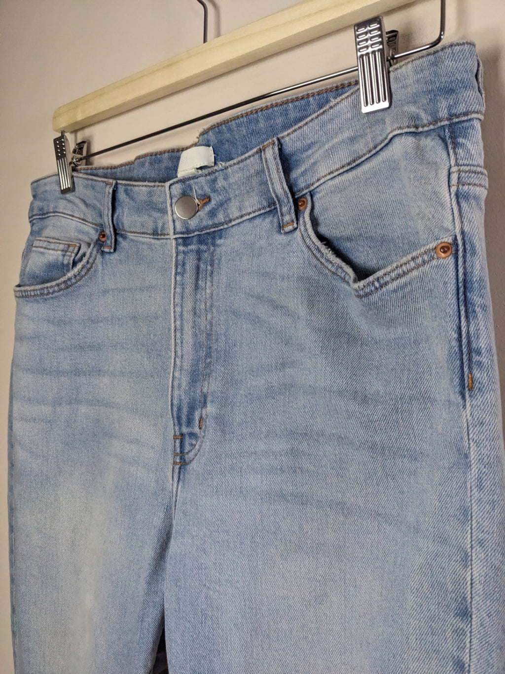H&M Light Wash Jeans - sz 12