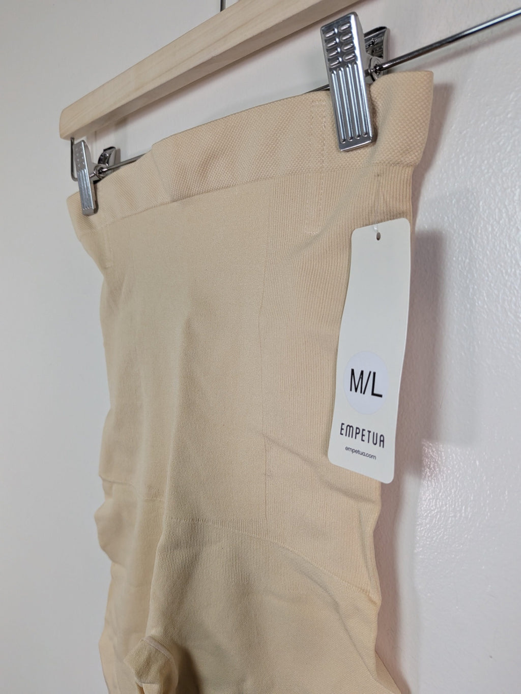 NWT Empetua shaper shorts - M