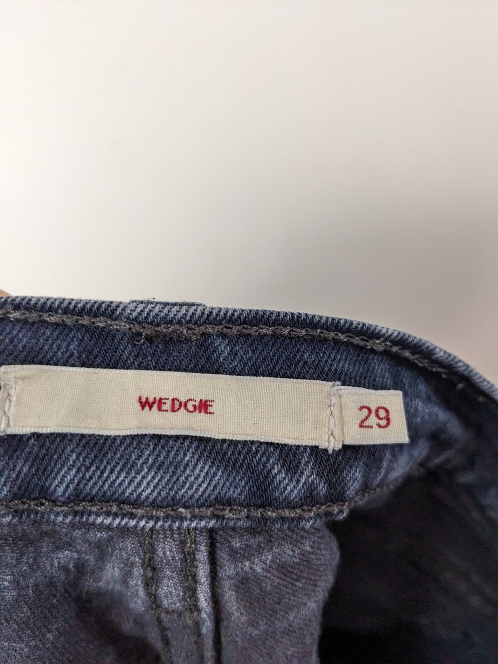 Levi's Black Wedgie Jeans - sz 29