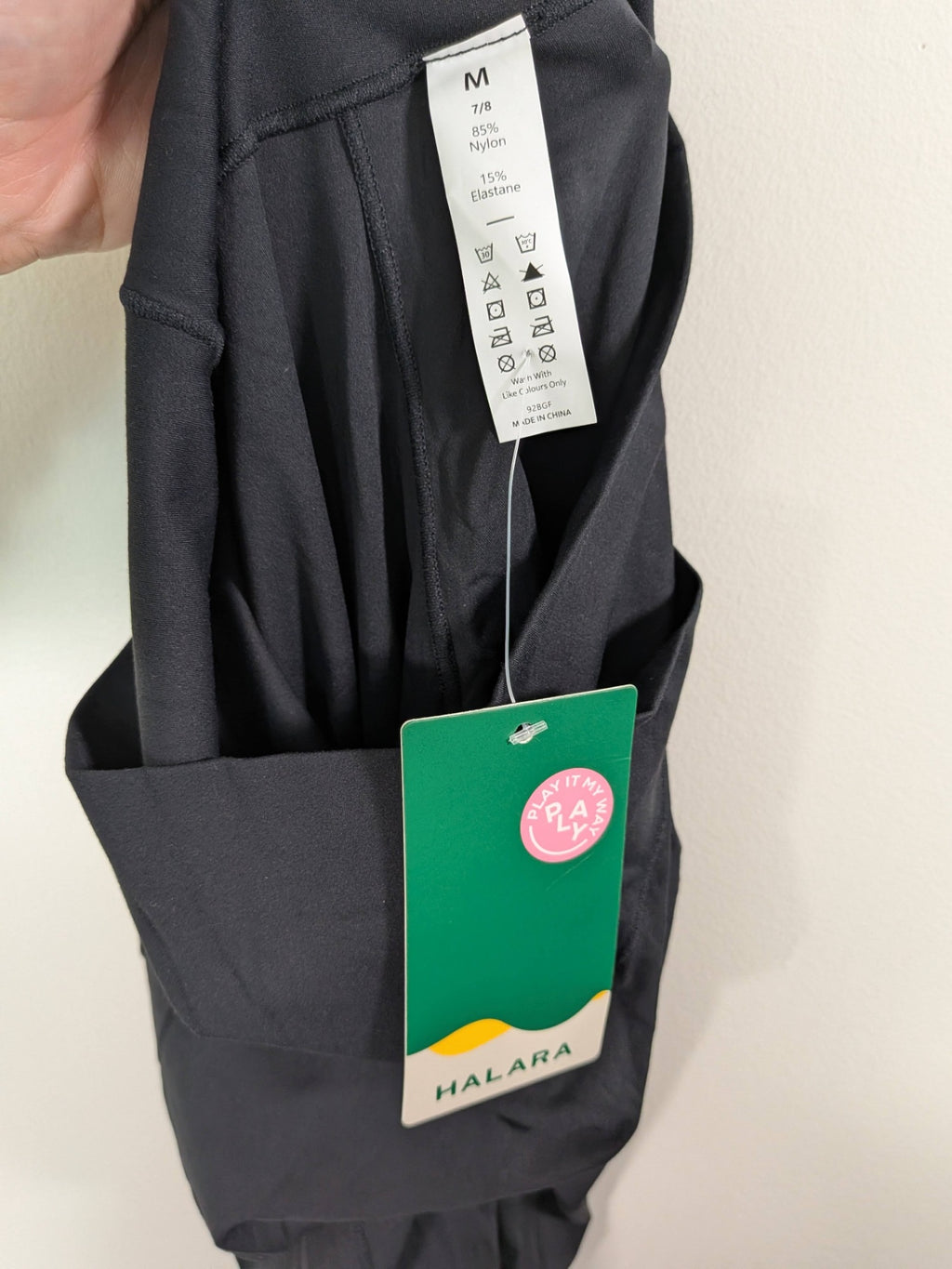 NWT Halara leggings - M