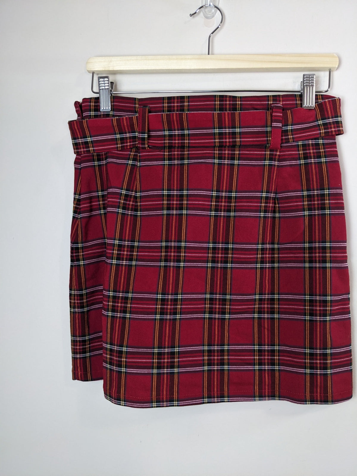 FOREVER 21 red plaid skirt - L