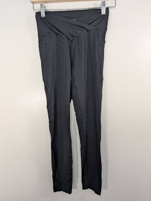 NWT Halara leggings - M