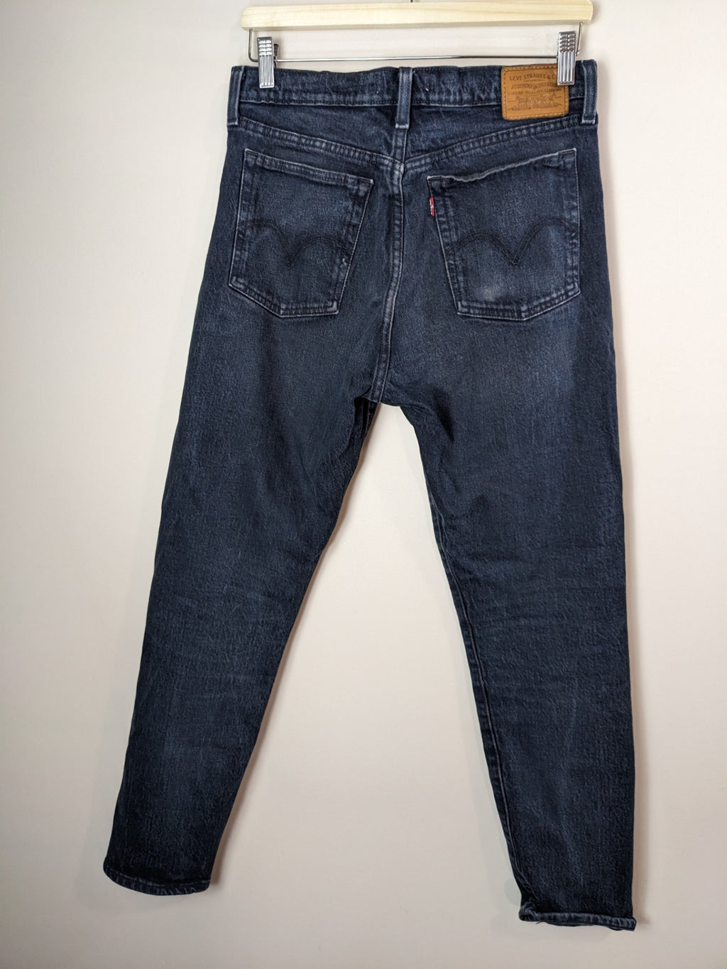 Levi's Black Wedgie Jeans - sz 29