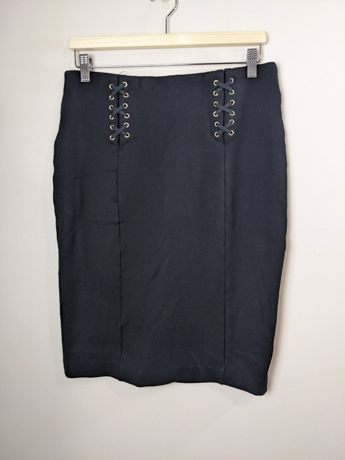 LE CHATEAU Black Skirt - 10